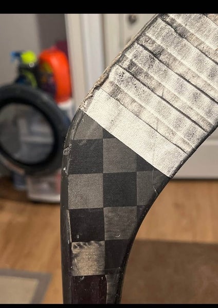 Senior Bauer Vapor FlyLite Right Handed Hockey Stick P28 (Used)