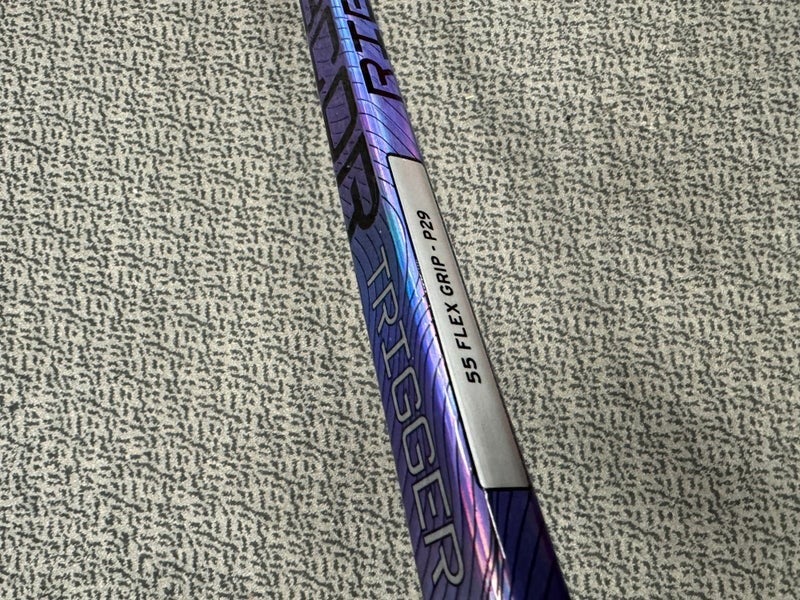 CCM Trigger 8 Pro 55 flex P29 right hand stick