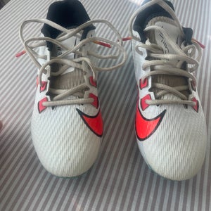 White Unisex Size M 8.0 (W 9.0) Nike Vapor Cleats (Used)