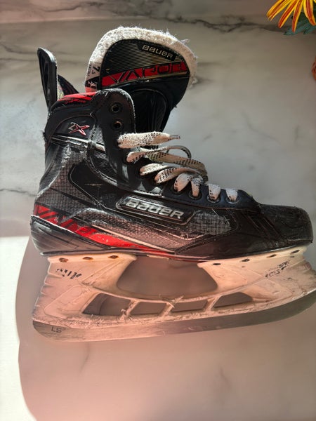 Bauer Vapor 2X Hockey Skates Regular Width 7.5 (Used)