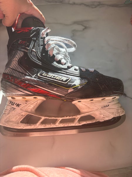 Bauer Vapor 2X Pro Hockey Skates Regular Width Pro Stock 8.5 (Used)