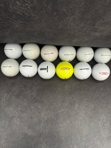 1 dozen titleist refurbished golf balls. 7 pro v1/v1x near mint