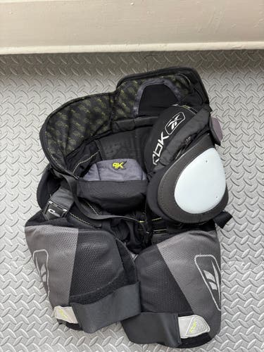 Large Reebok 9K Girdle Pro Stock (Used)