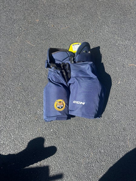 Men's Senior Medium CCM Hockey Pants Pro Stock (Used)