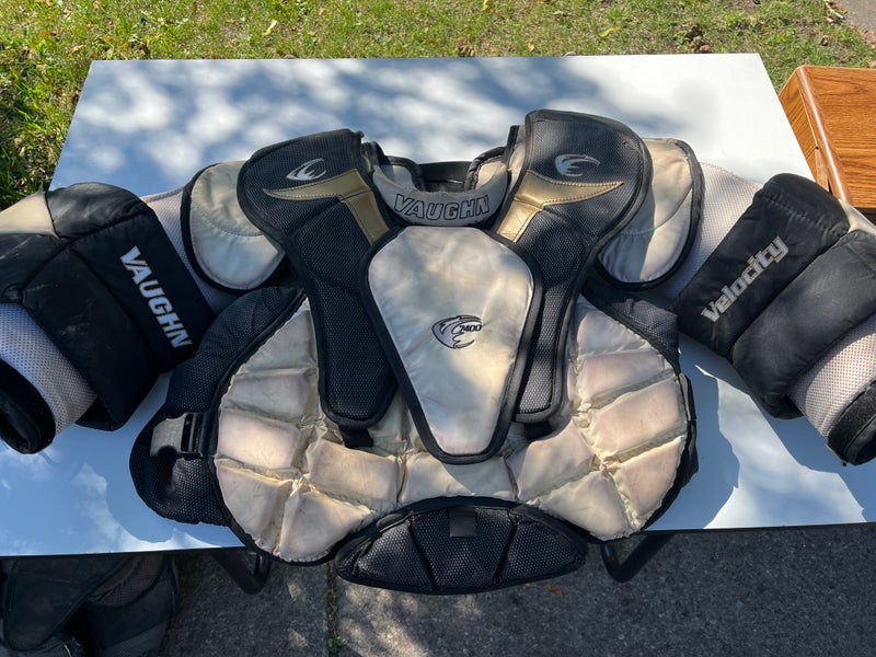 Small Vaughn 7400 Goalie Chest Protector (Used)