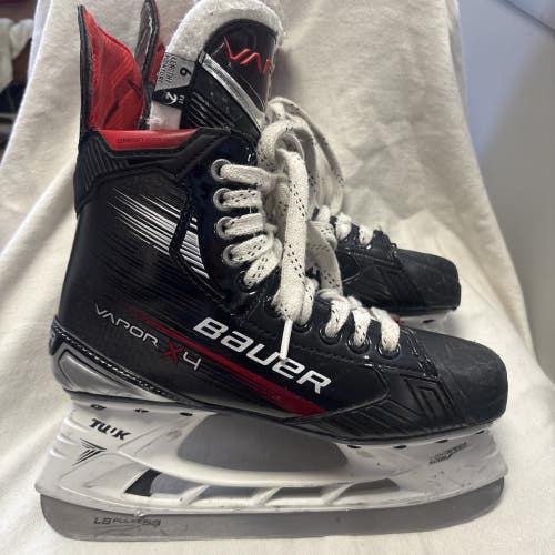 Int Size 6 Fit 2 Bauer Vapor X4 Ice Hockey Skates. Excellent Condition