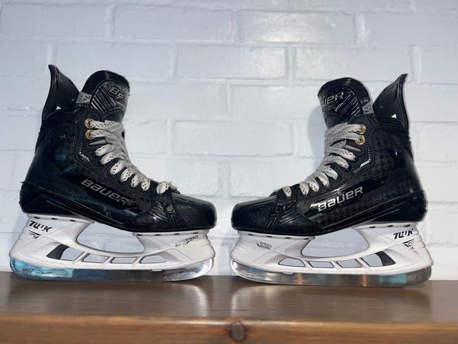 Bauer Supreme Mach Hockey Skates 7.5 (Used)