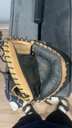 Rawlings Heart of the Hide RH Catcher's Baseball Glove 34" (Used)