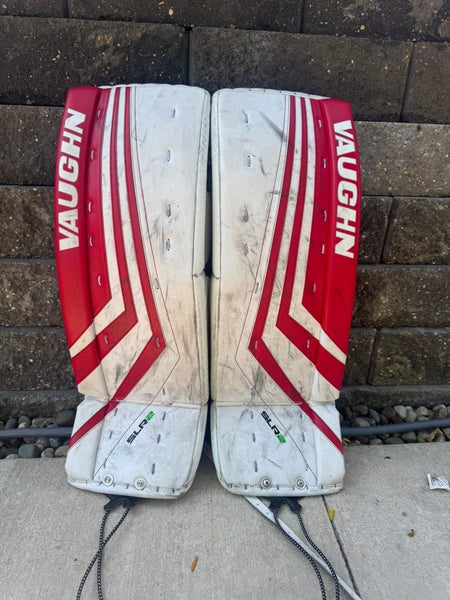32" Vaughn Ventus SLR2 Goalie Leg Pads (Used)