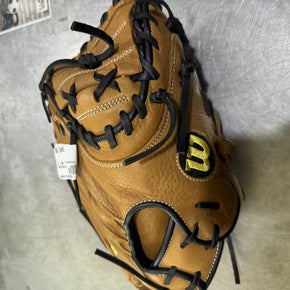 Used Wilson BB/SB Catchers RH Throw Brown 34" 11605-S000206047