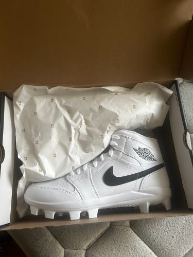 White Men's Size M 11.0 (W 12.0) Adult Air Jordan Molded Cleats Cleats (New)