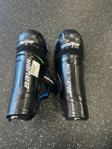 Used Bauer SHIN GUARDS Junior Shin Guards Black 12" 11849-S000031347