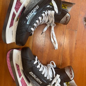 Bauer Vapor Hyperlite 2 Hockey Skates 11 (New)