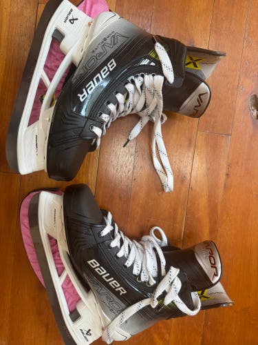 Bauer Vapor Hyperlite 2 Hockey Skates 11 (New)