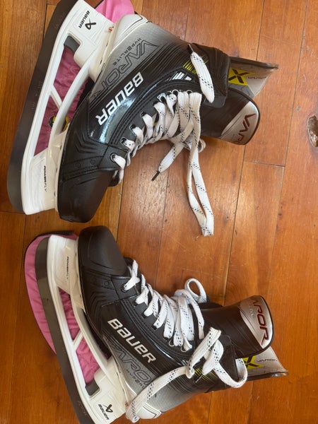 Bauer Vapor Hyperlite 2 Hockey Skates 11 (New)