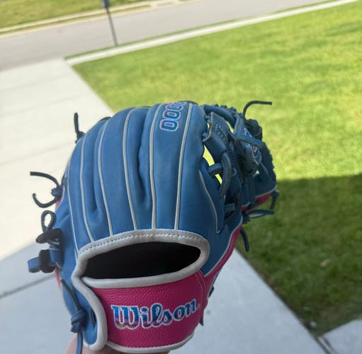 2024 Wilson A2000 RH Infield Baseball Glove 11.5" (Used)