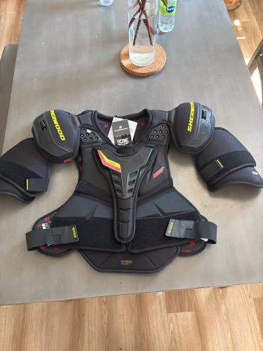 Men's XL Senior Sher-Wood Rekker Legend 1 Shoulder Pads Pro Stock (New) Connor brown (ottawa Sens )