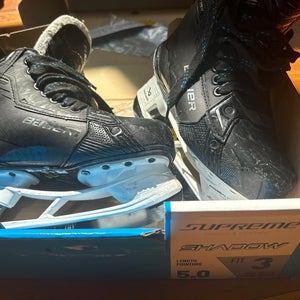 Bauer Supreme Shadow Hockey Skates Size 5 (Used)