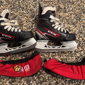 CCM JetSpeed FT340 Hockey Skates Regular Width 10 (Used)