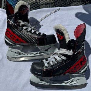 2024 CCM JetSpeed FT6 Pro Hockey Skates Regular Width 13.5 (Used)