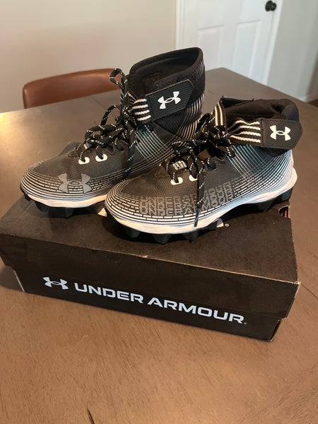 Unisex 4.5Y (Big Kids / Youth) Under Armour Highlight Mid Top (Used)