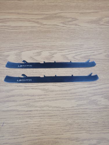 Size 8 NEW! Bauer LS PULSE Ti Goalie (New)