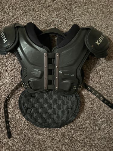 Small Adult Xenith Velocity 2 Shoulder Pads (Used)