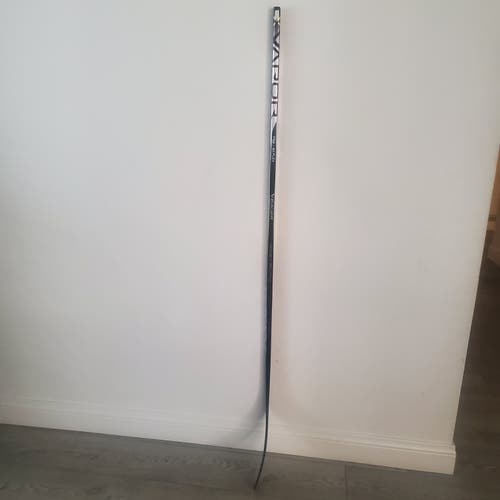 Junior Bauer Vapor Hyperlite 2 Left Hand Hockey Stick P92 (New)