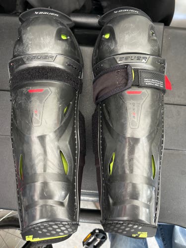 Junior Bauer 12" Shin Pads (Used)