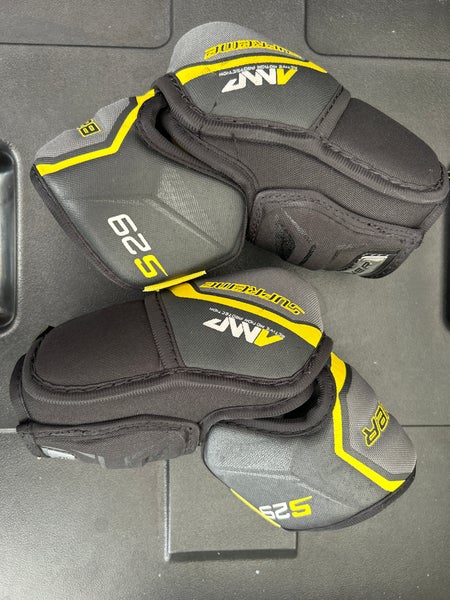 Junior Medium Bauer Supreme Elbow Pads (Used)