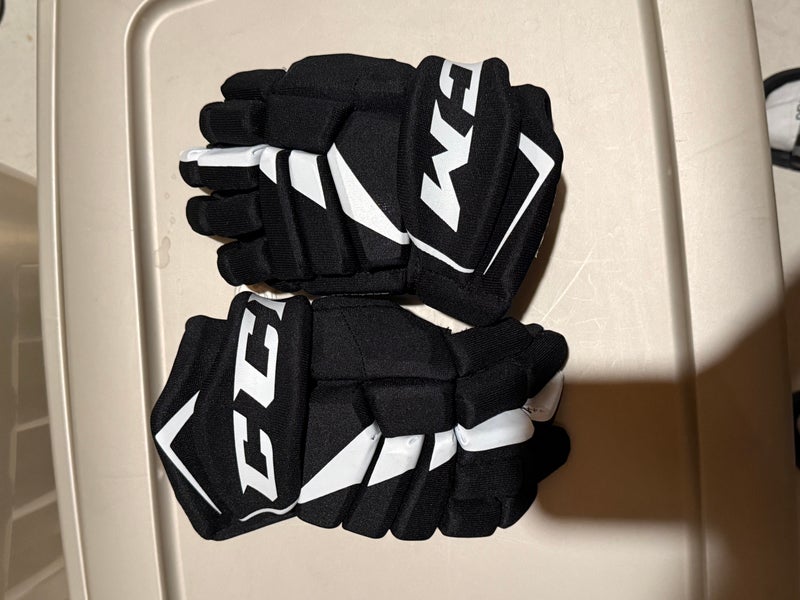 CCM JetSpeed FT475 Gloves 12" (Used)