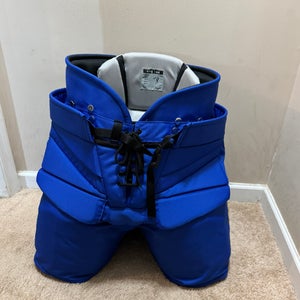 Like New CCM HPG 14A Hockey Goalie Pants | St. Louis Blues