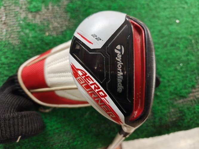 Taylormade Aeroburner 4 Hybrid 4H 22 Degree Regular Flex Graphite w Headcover