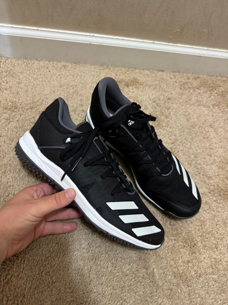 New Adidas turf baseball shoes (size: 10)