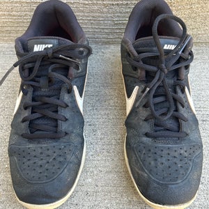 Black Men's Size M 8.0 (W 9.0) Adult Nike Low Top Molded Cleats (Used)