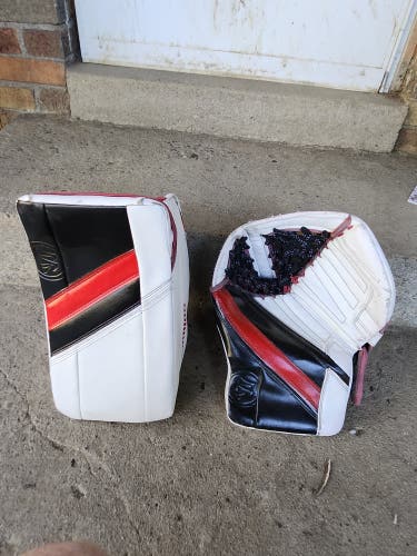 Int. Warrior Ritual G4 Goalie Glove and Blocker
