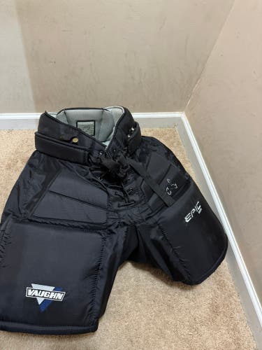 Vaughn Epic 8600 Hockey Goalie Pants (small)