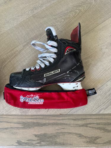 Bauer Vapor 1X Hockey Skates Extra Wide Width Size 5.5 (Used)