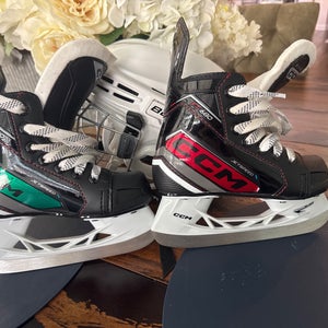2024 CCM Jetspeed FT680 Hockey Skates Regular Width 11 (Used)