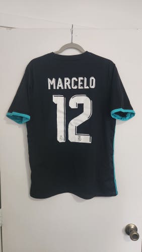 #12 Marcelo Real Madrid 17/18 Away
