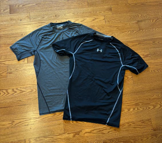 Black & Grey Large Men's Under Armour Compression Shirts (2 Pack)