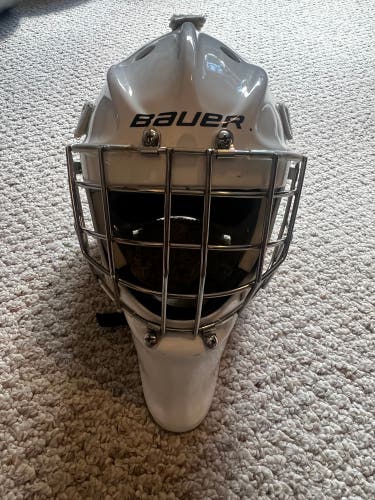 Junior 2023 Small Bauer 960 Goalie Mask (Used)