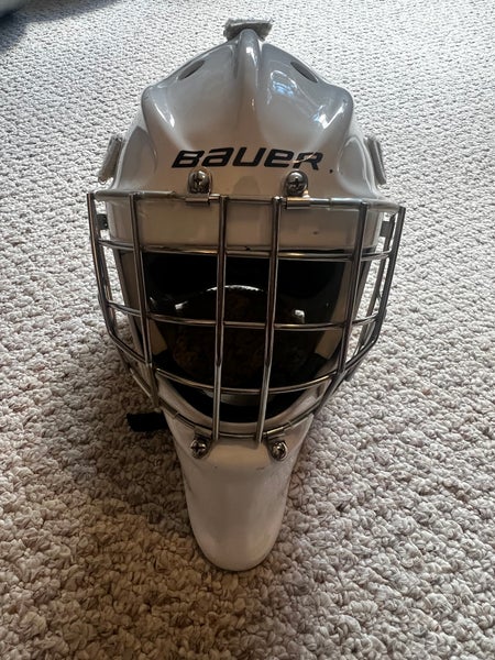 Junior 2023 Small Bauer 960 Goalie Mask (Used)