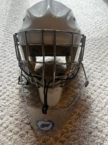 Youth 2020 Small Sportmask X8 Goalie Mask (Used)