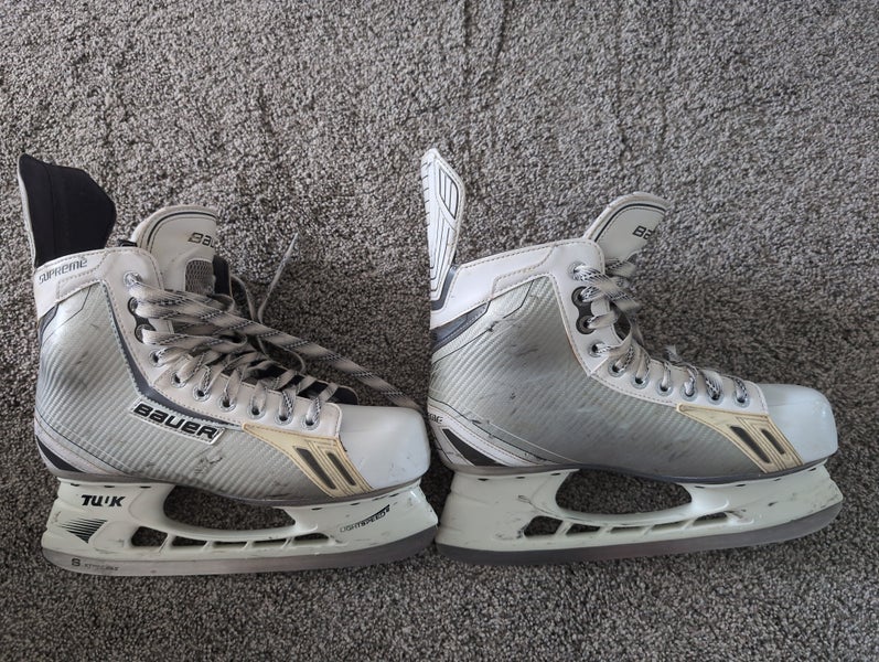 White Bauer Supreme One.6 Hockey Skates 9.5 (Used)