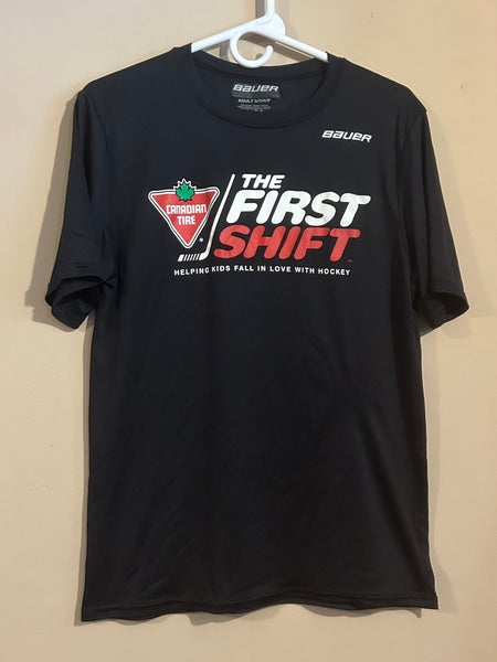 Bauer/Canadian Tire T-Shirt - (Men's Small)