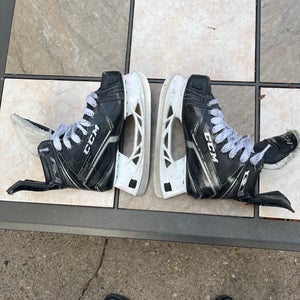 2021 CCM RibCor 90K Hockey Skates Regular Width Size 5 (Used)