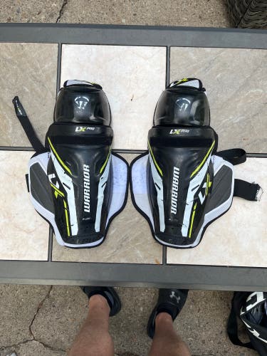 Junior Warrior Alpha LX Pro 13" Shin Pads (Used)