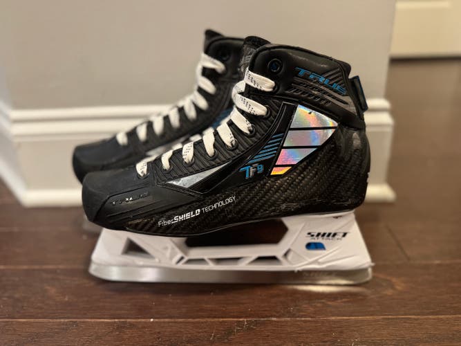 Senior True TF9 Hockey Goalie Skates Regular Width 6