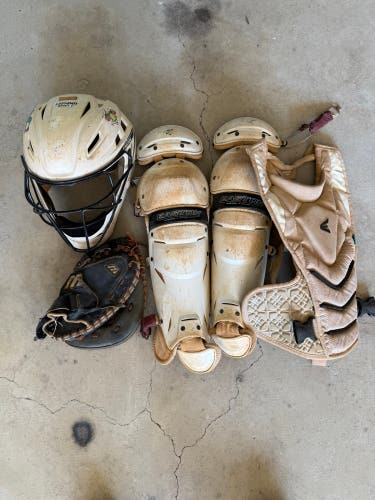 Easton Jen Schro The Very Best Catcher's Set (Used)